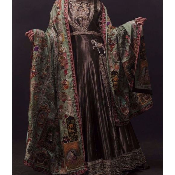 Dresses & Skirts - Pakistani/Indian Designer Nida Azwar stunning dress. S/M
